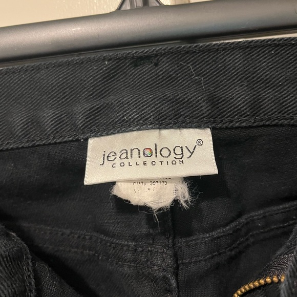 Newport News Jeanology Boot Cut Jeans, Size 6Tall Black - Picture 5 of 5